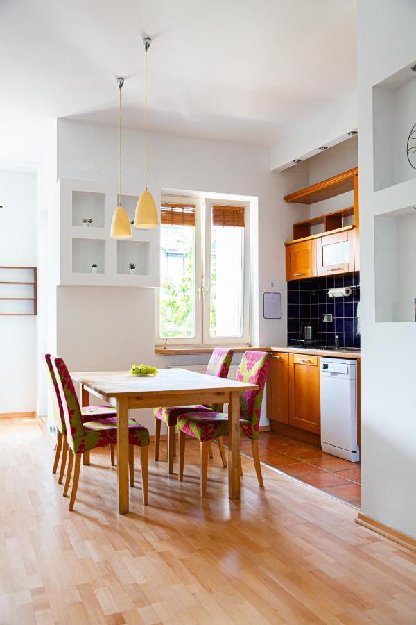 Apartment Ten Warschau Buitenkant foto